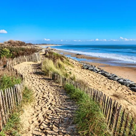 Charming House With Garden In Sables-d'olonne Les Sables-dʼOlonne