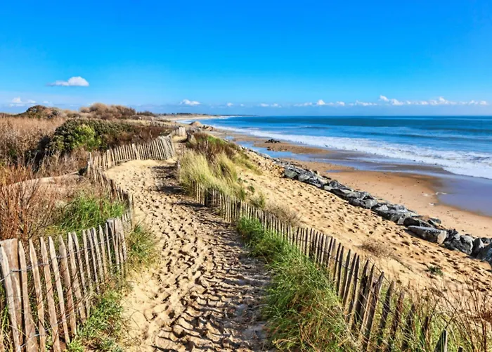 Charming House With Garden In Sables-d'olonne Les Sables-dʼOlonne