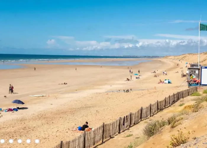 Charming House With Garden In Sables-d'olonne